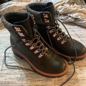 Brand new boots size 7